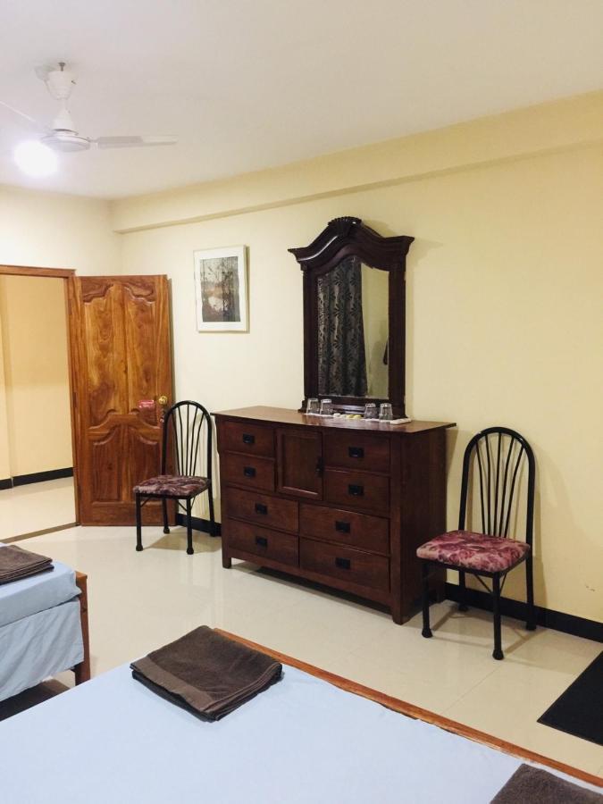 Senthil Complex Hotel Jaffna Kültér fotó